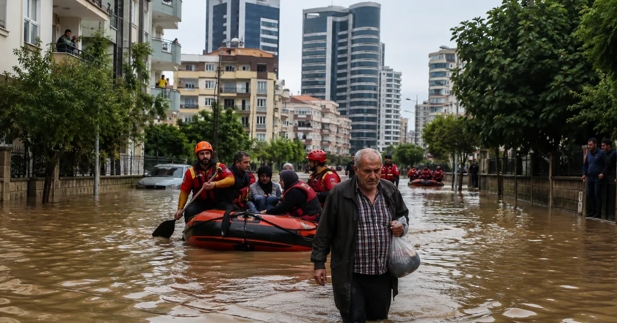 Manisa'da altın fiyatları düştü: Gram altın 6.457 TL'ye geriledi - Manisa Bakış
