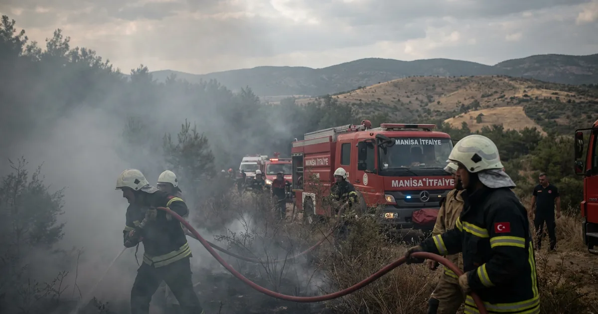 Çine Kavşağı'ndaki orman yangını ikinci gününde sürüyor - Manisa Bakış