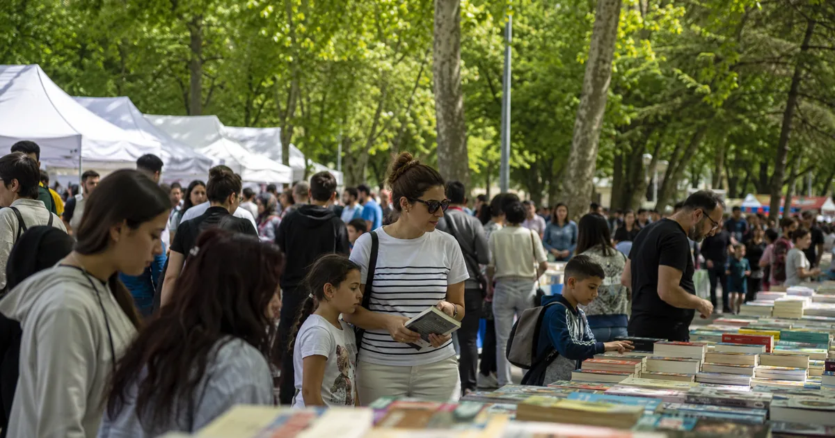 Manisa Kitap Fuarı ziyaretçi akınına uğradı: İşte fuarın konukları - Manisa Bakış