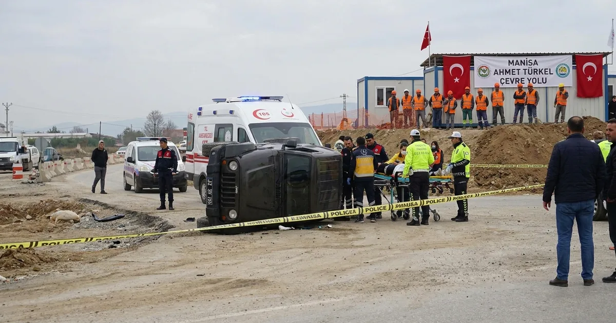 Ahmet Türkel Çevre Yolu'nda cip takla attı: 2 yaralı - Manisa Bakış