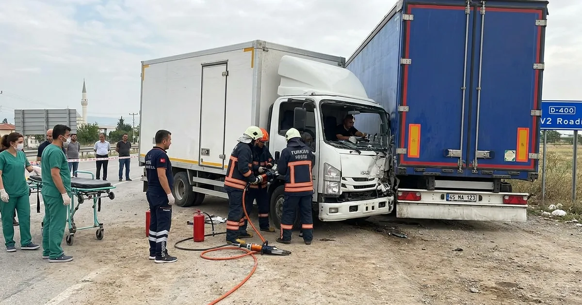 Antalya-Manavgat’ta kamyon tıra arkadan çarptı: 1 yaralı - Manisa Bakış