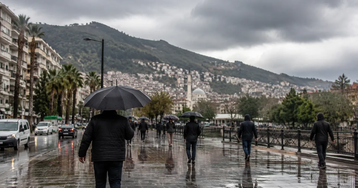 Manisalılar dikkat: Meteoroloji'den sağanak yağış uyarısı - Manisa Bakış