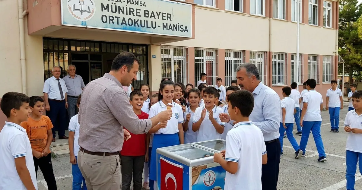 Münire Bayer Ortaokulu'nda anlamlı buluşma gerçekleşti - Manisa Bakış