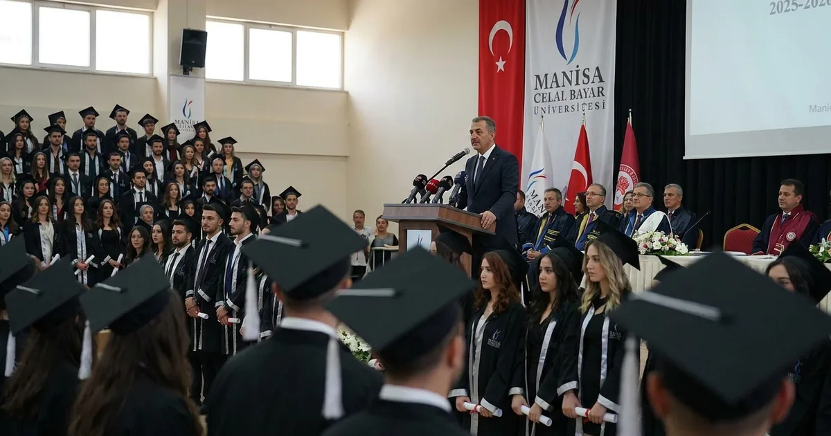Manisa'da 100'ü Aşkın Genç Hekim Meslek Hayatına Merhaba Dedi