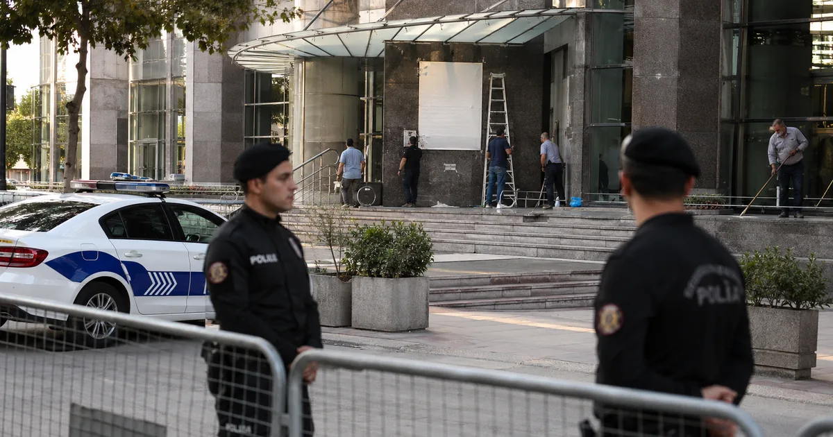 CHP Genel Merkezi'nde Tahliye Sonrası Hasar Onarılıyor - Manisa Bakış
