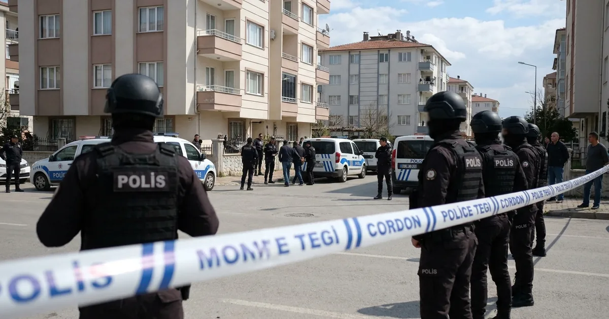 Manisa'da suç örgütlerine 24 ilde operasyon: 313 gözaltı - Manisa Bakış
