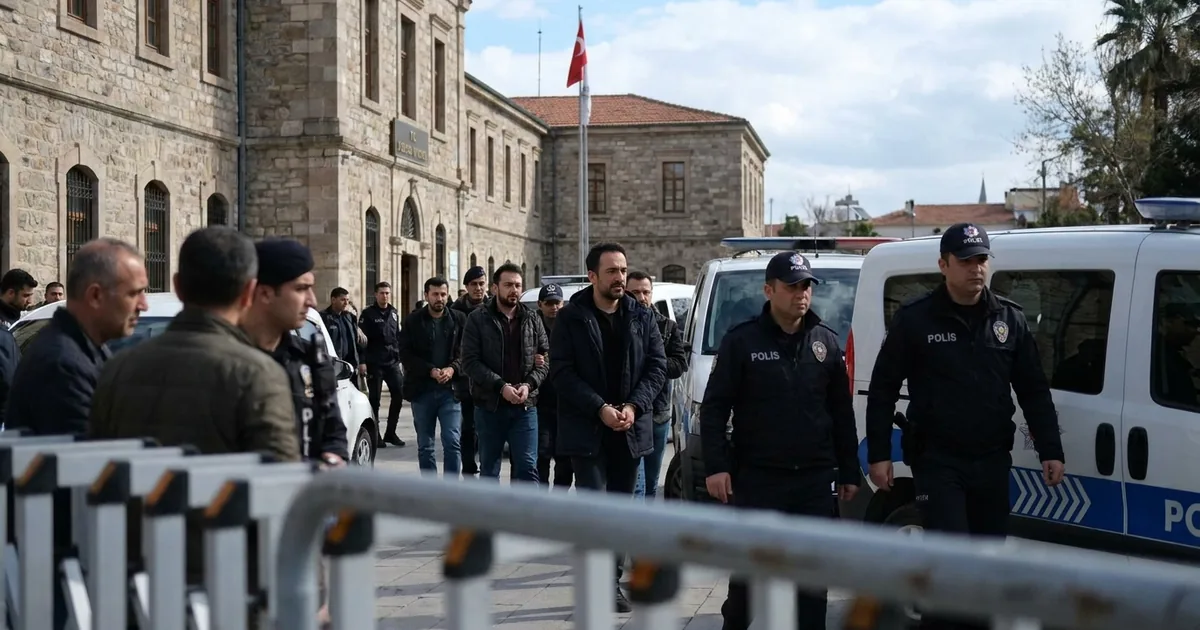 Ahbap soruşturmasında Oğuzhan Uğur ve 7 kişi tutuklandı - Manisa Bakış
