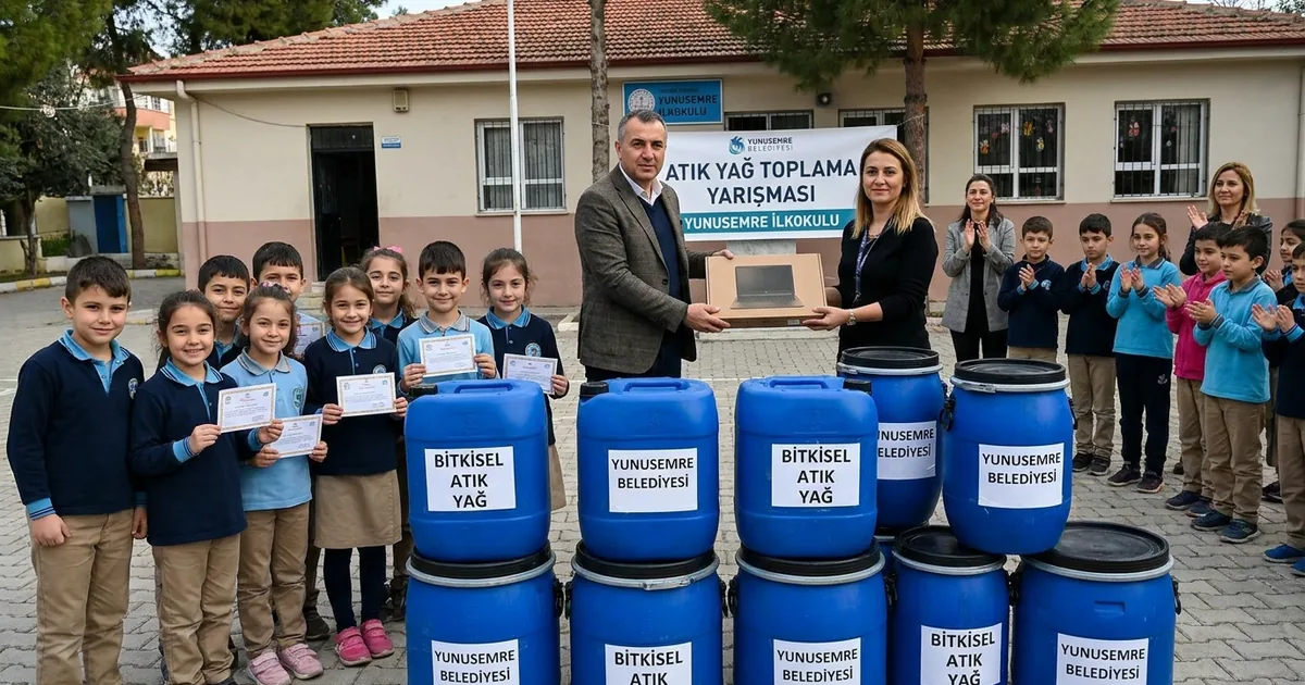 Yunusemre'de öğrenciler 1 ton 305 kilo atık yağ topladı - Manisa Bakış