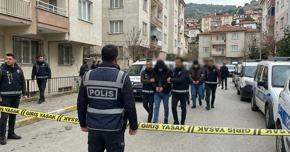 Manisa’da sahte ekspertiz raporu çetesine operasyon: 27 gözaltı - Manisa Bakış