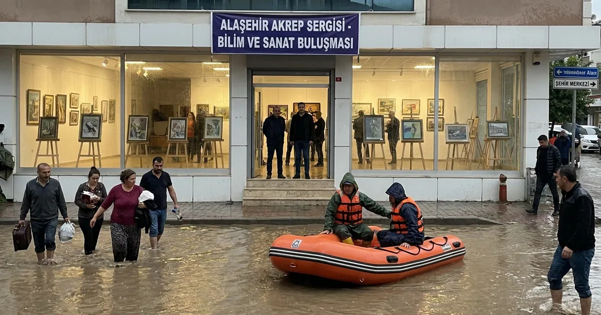 Alaşehir Akrep Sergisi: 160 Eserle Bilime Sanatsal Bakış - Manisa Bakış