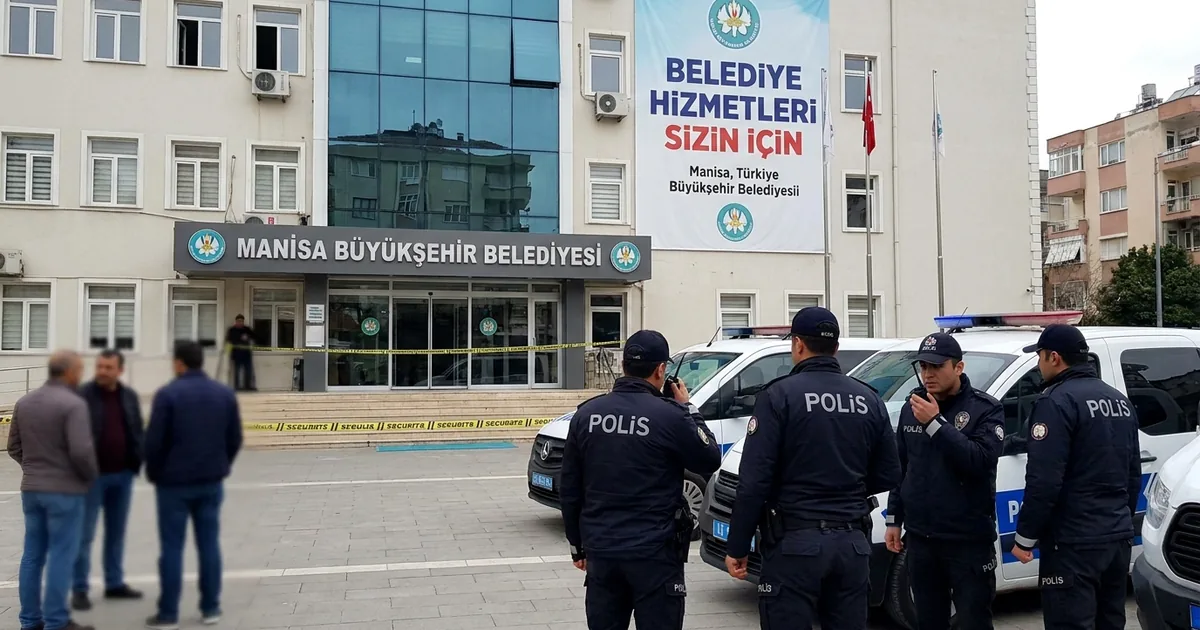 İstanbul Başsavcılığı'ndan İzmit Belediyesi'ne operasyon - Manisa Bakış