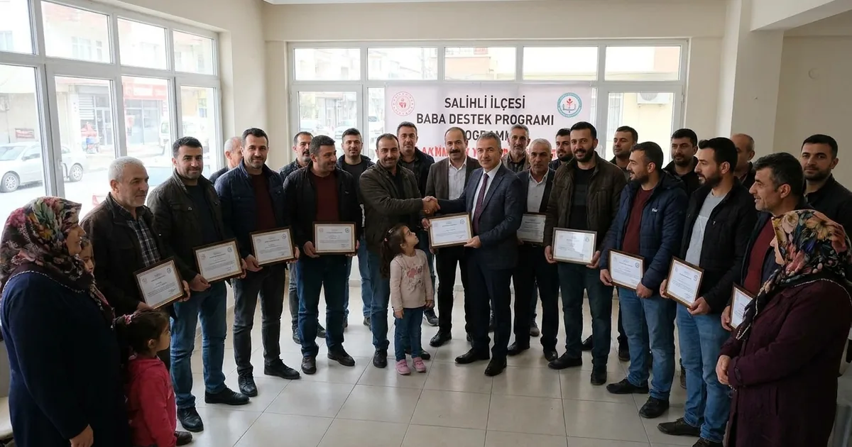 Salihli’de 13 hafta süren baba-çocuk eğitimi tamamlandı