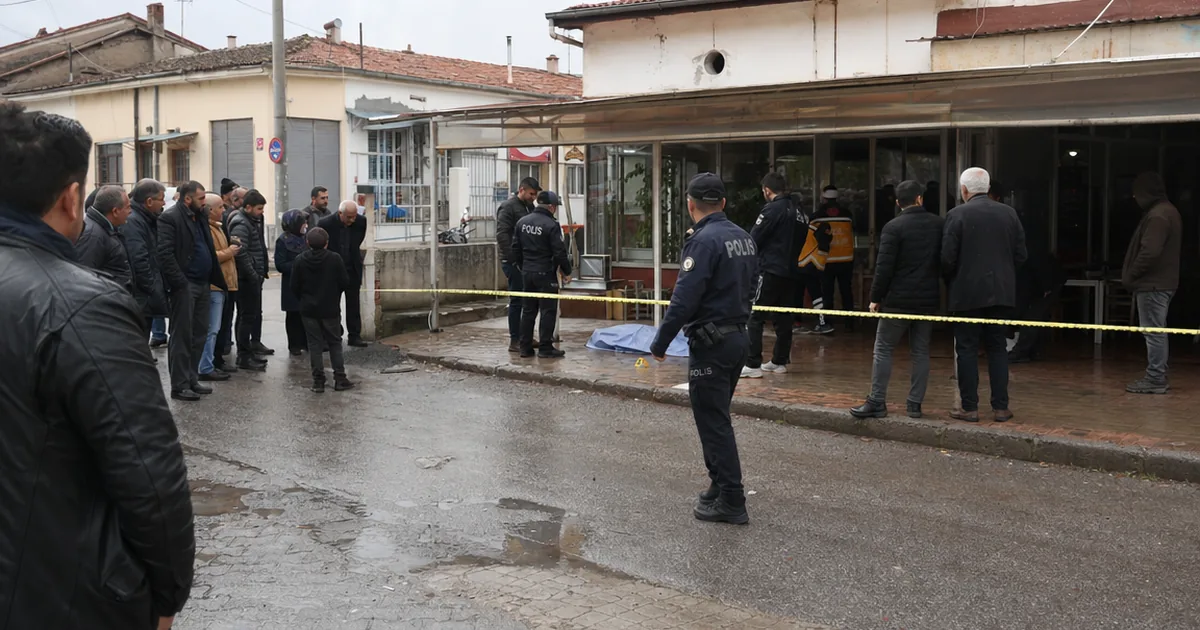 Urla'da Akraba Katili: Alacak Verecek Husumeti Kanlı Bitti - Manisa Bakış