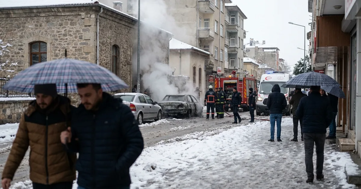 Afyon'da iki otomobil çarpıştı: 1 sürücü yanarak can verdi - Manisa Bakış