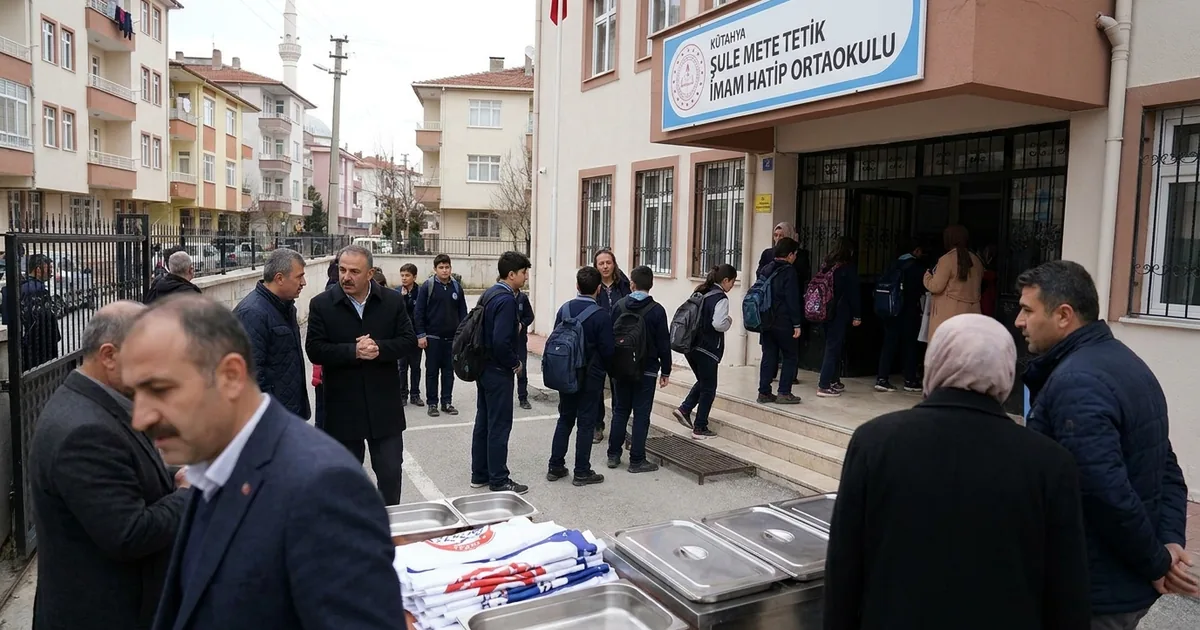 Manisa’ya komşu Kütahya’da okulda toplu zehirlenme - Manisa Bakış