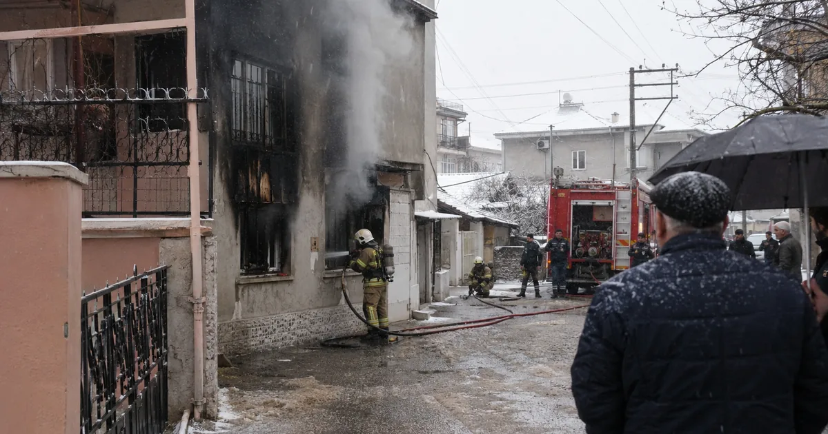İnegöl'de eski eş dehşeti: Eve molotofkokteyli saldırısı! - Manisa Bakış