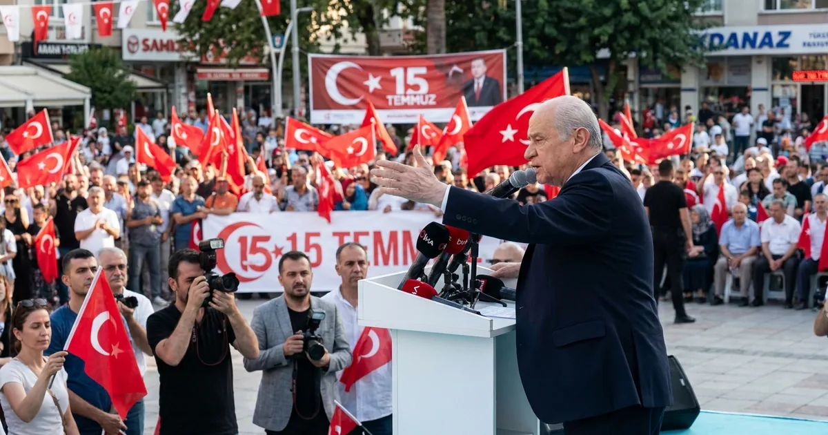 Eski TBMM Başkanı Arınç'tan vesayet girişimlerine sert tepki - Manisa Bakış