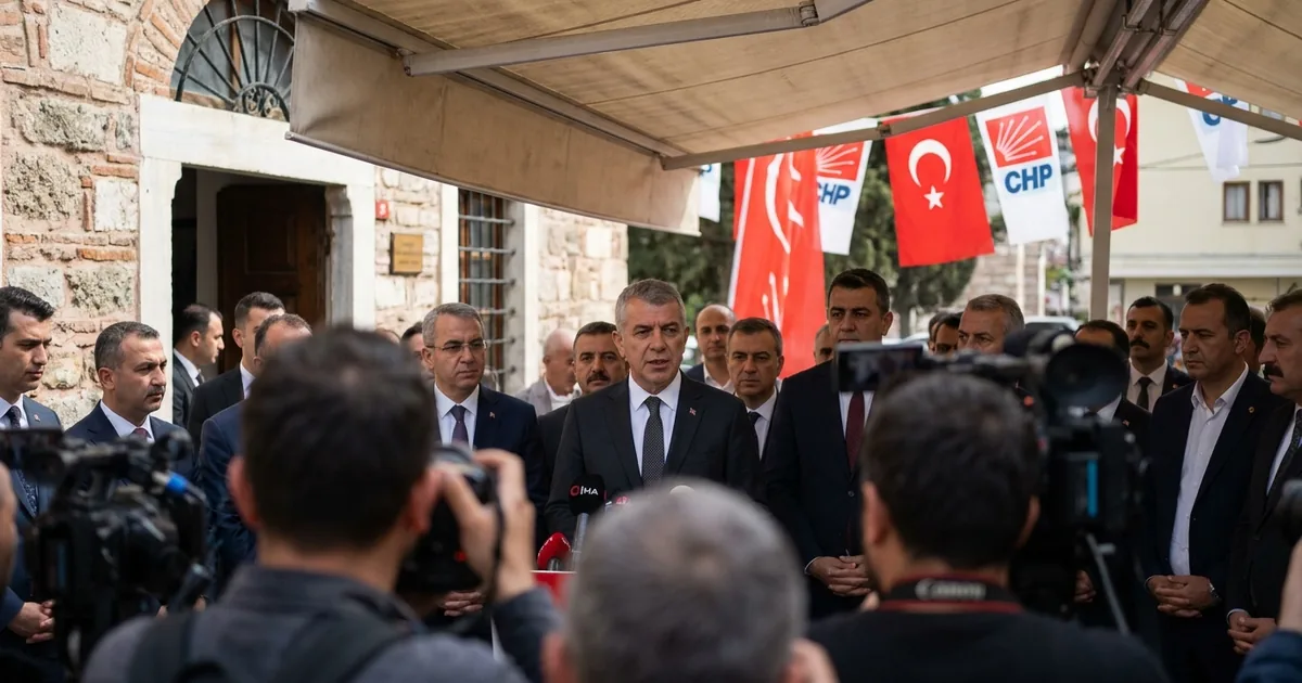 Özgür Özel'den MYK Mesajı: CHP'de Sular Durulmuyor Mu? - Manisa Bakış