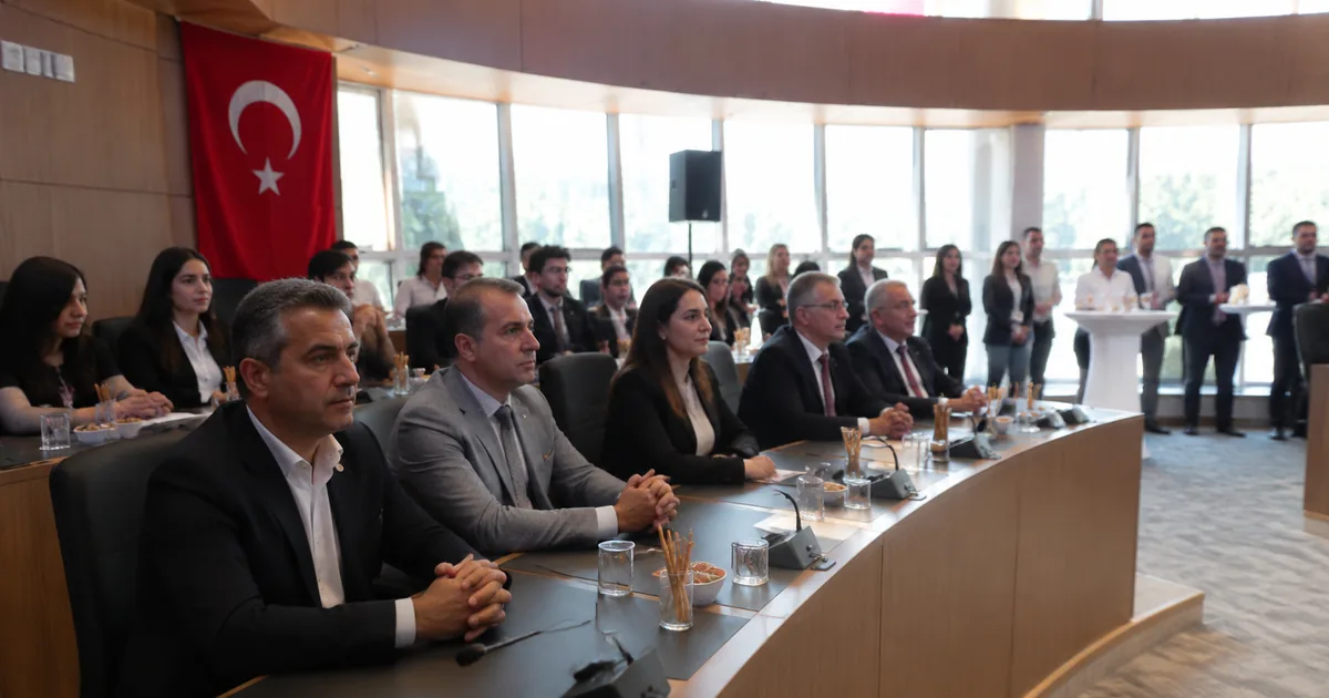 Menteşe'de 19 Mayıs: Gençler ve Protokol Kokteylde Buluştu - Manisa Bakış